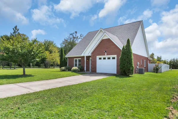 $345,900 | 520 Lautzenheiser Place, Monteagle, TN 37356