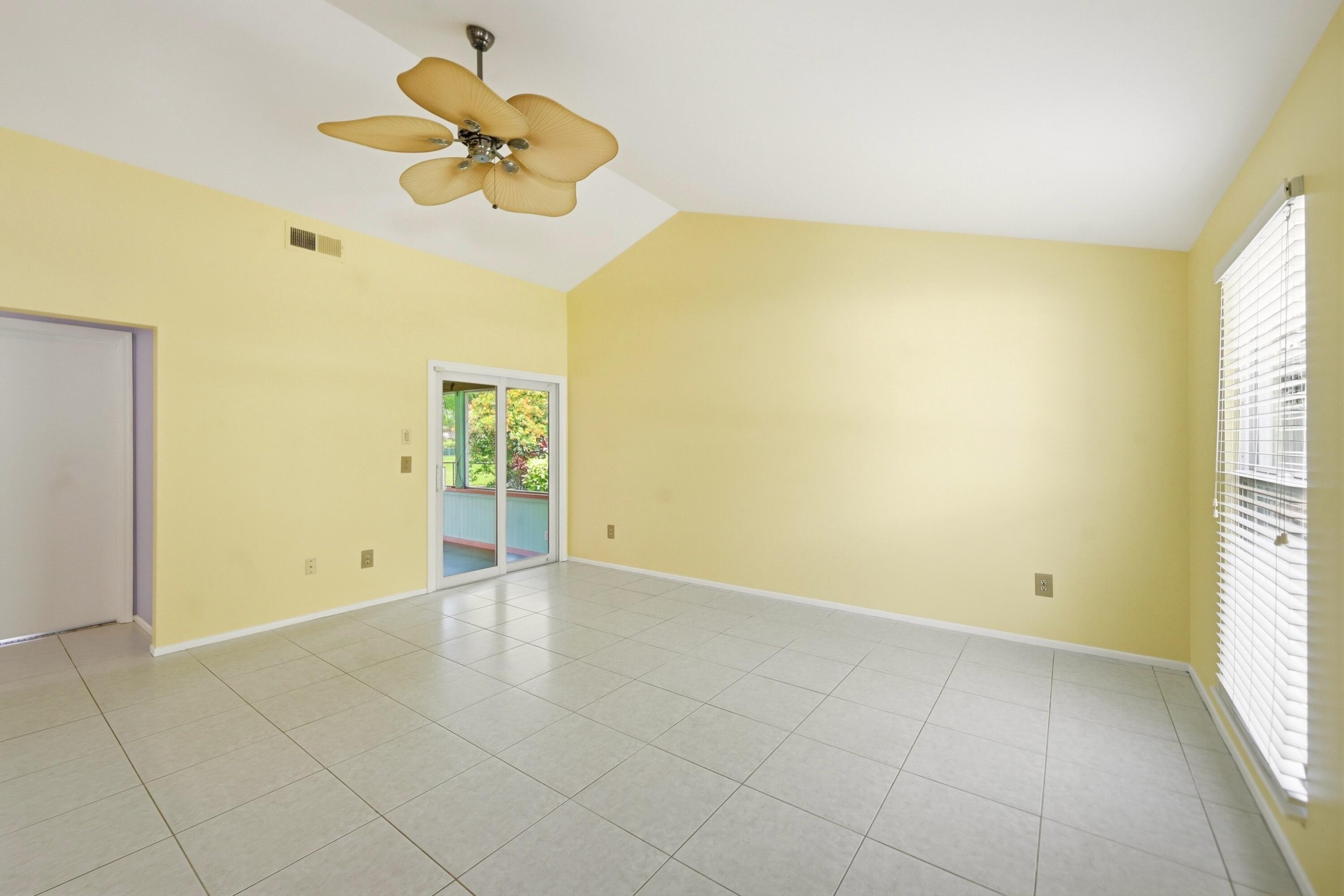 8131 Country Park Drive Boca Raton, FL 33433 - Photo 6 of 43 Living Room