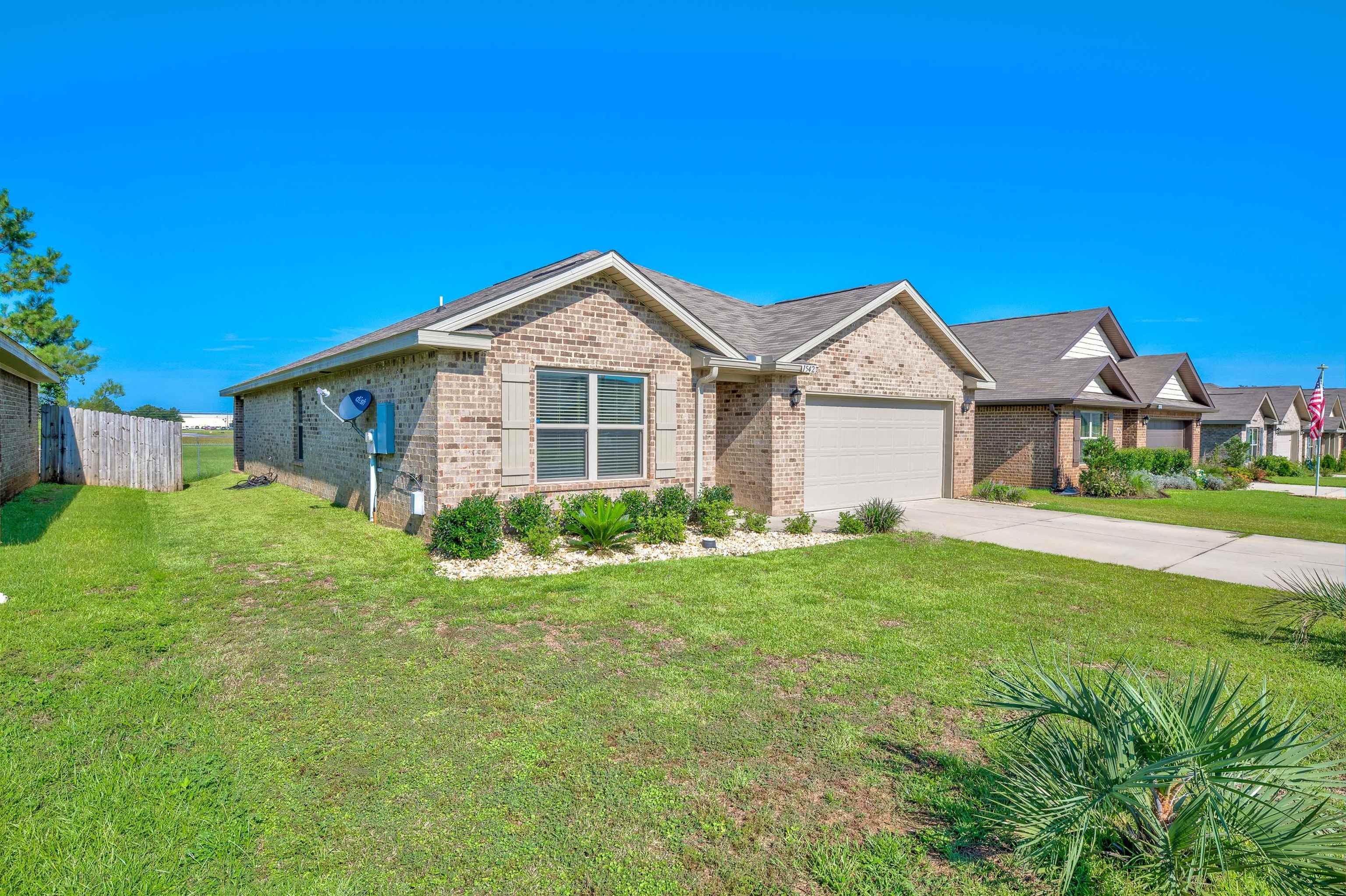1542 Majesty Loop Foley, AL 36535 - Photo 5 of 44
