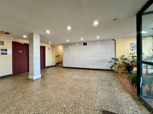 $99,000 | 86-16 60th Avenue, Unit 2D | Rego Park