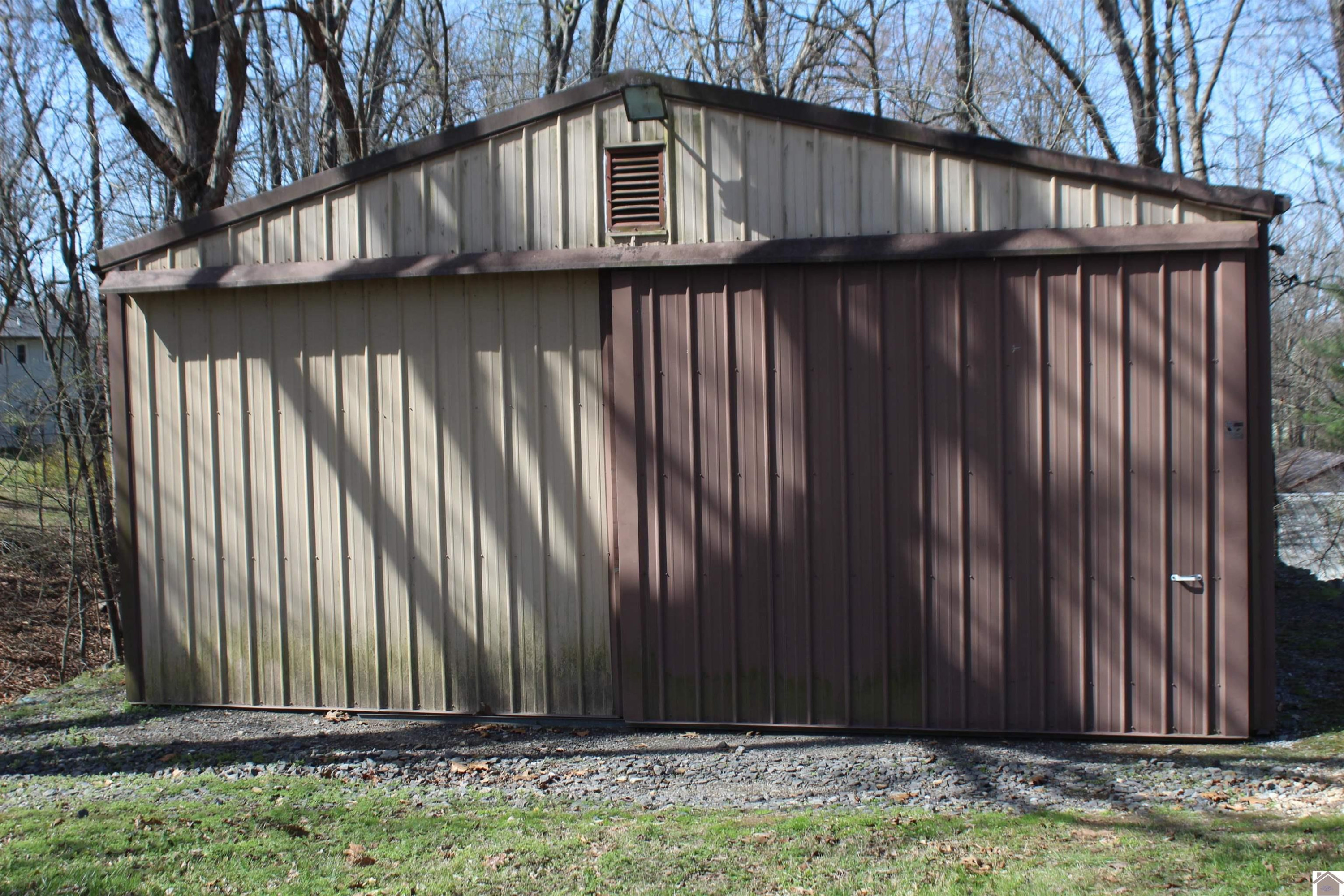 165 Hill Top Road Grand Rivers, KY 42045 - Photo 5 of 28 Photo 5