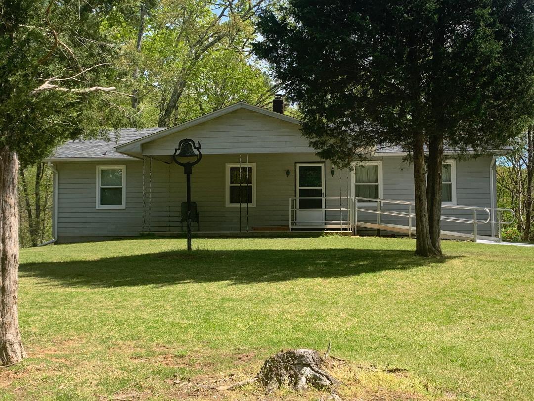 2210 Parrish Road, Unit 2214 Goodview, VA 24095 - Photo 2 of 6 a backyard of a house