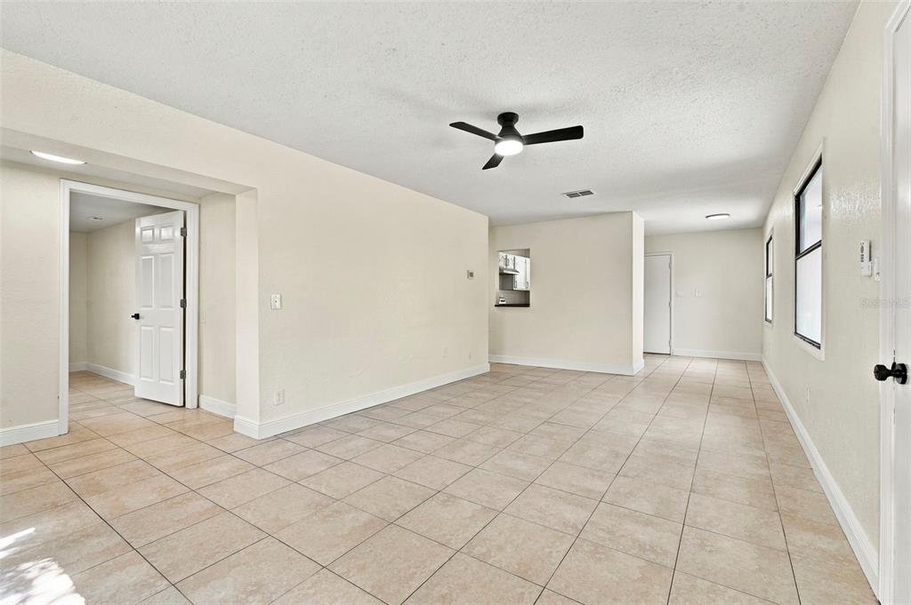 8862 Robin Road Seminole, FL 33777 - Photo 10 of 56 Gallery Image 10