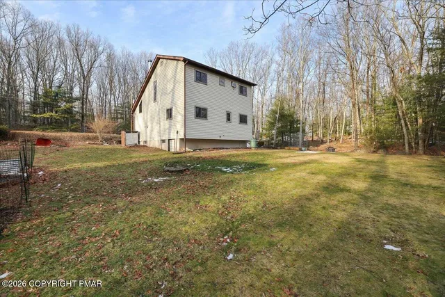 $267,500 | 144 Basswood Drive, Dingmans Ferry, PA 18328