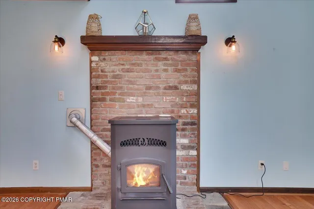 $267,500 | 144 Basswood Drive, Dingmans Ferry, PA 18328