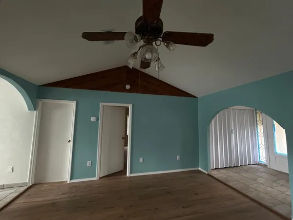 $1,600 | 9974 Elder, Willis, TX 77318