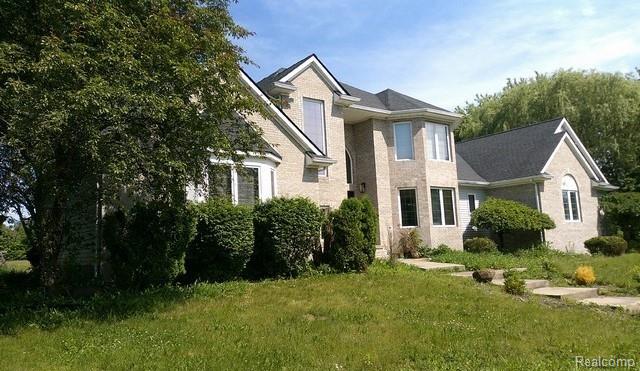 561 South Elba Road Lapeer, MI 48446 - Photo 5 of 19 DSCF0583.JPG