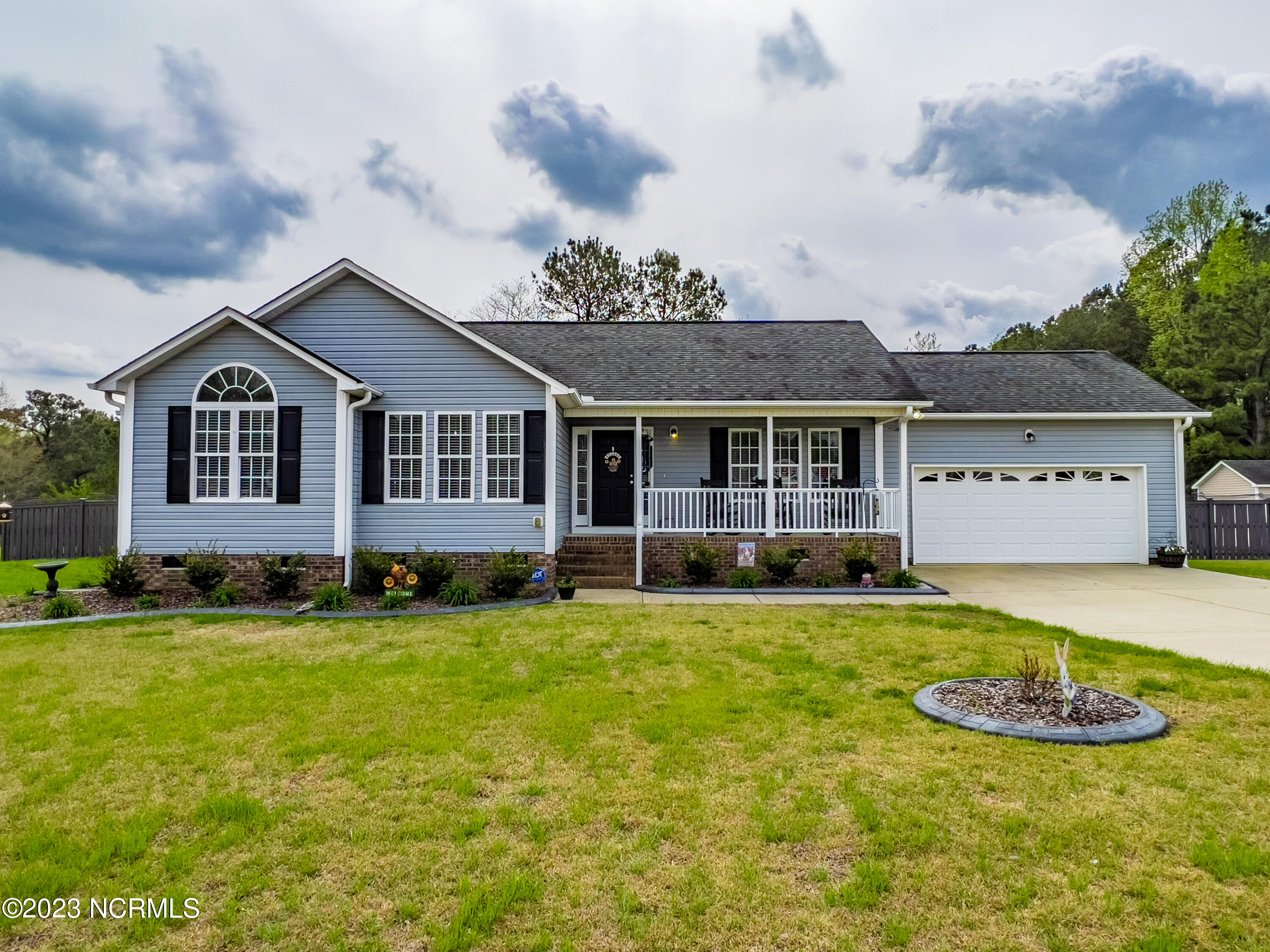 120 Starlight Road Lillington, NC 27546 - Photo 1 of 20 120 Starlight Drive