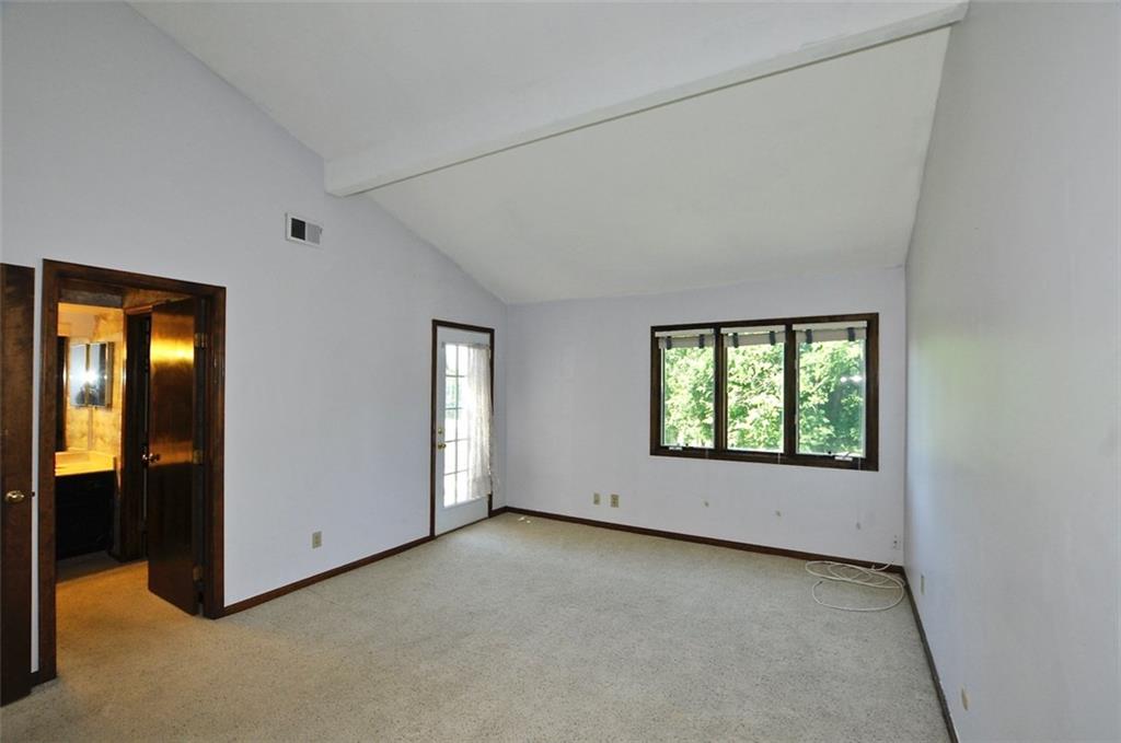 672 Cobblestone Road Avon, IN 46123 - Photo 14 of 27 Gallery Image 14