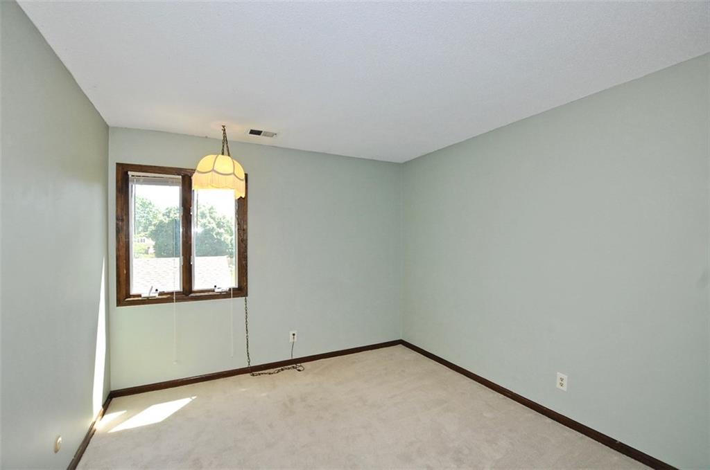 672 Cobblestone Road Avon, IN 46123 - Photo 18 of 27 Gallery Image 18