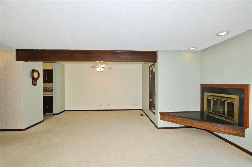 672 Cobblestone Road Avon, IN 46123 - Photo 5 of 27 Gallery Image 5