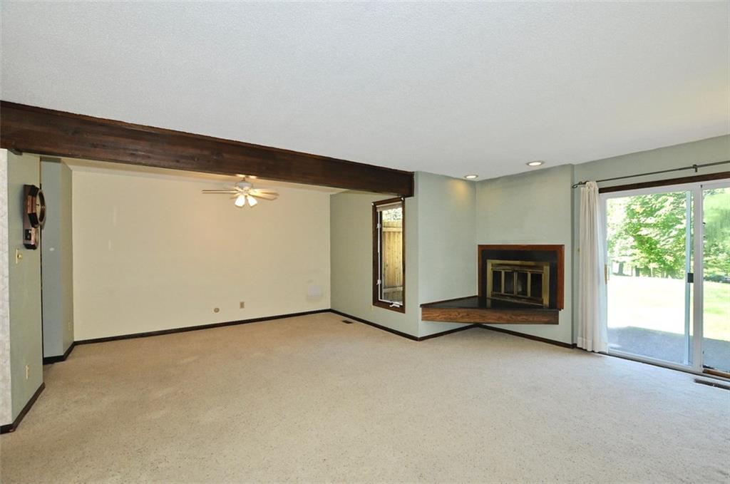 672 Cobblestone Road Avon, IN 46123 - Photo 7 of 27 Gallery Image 7