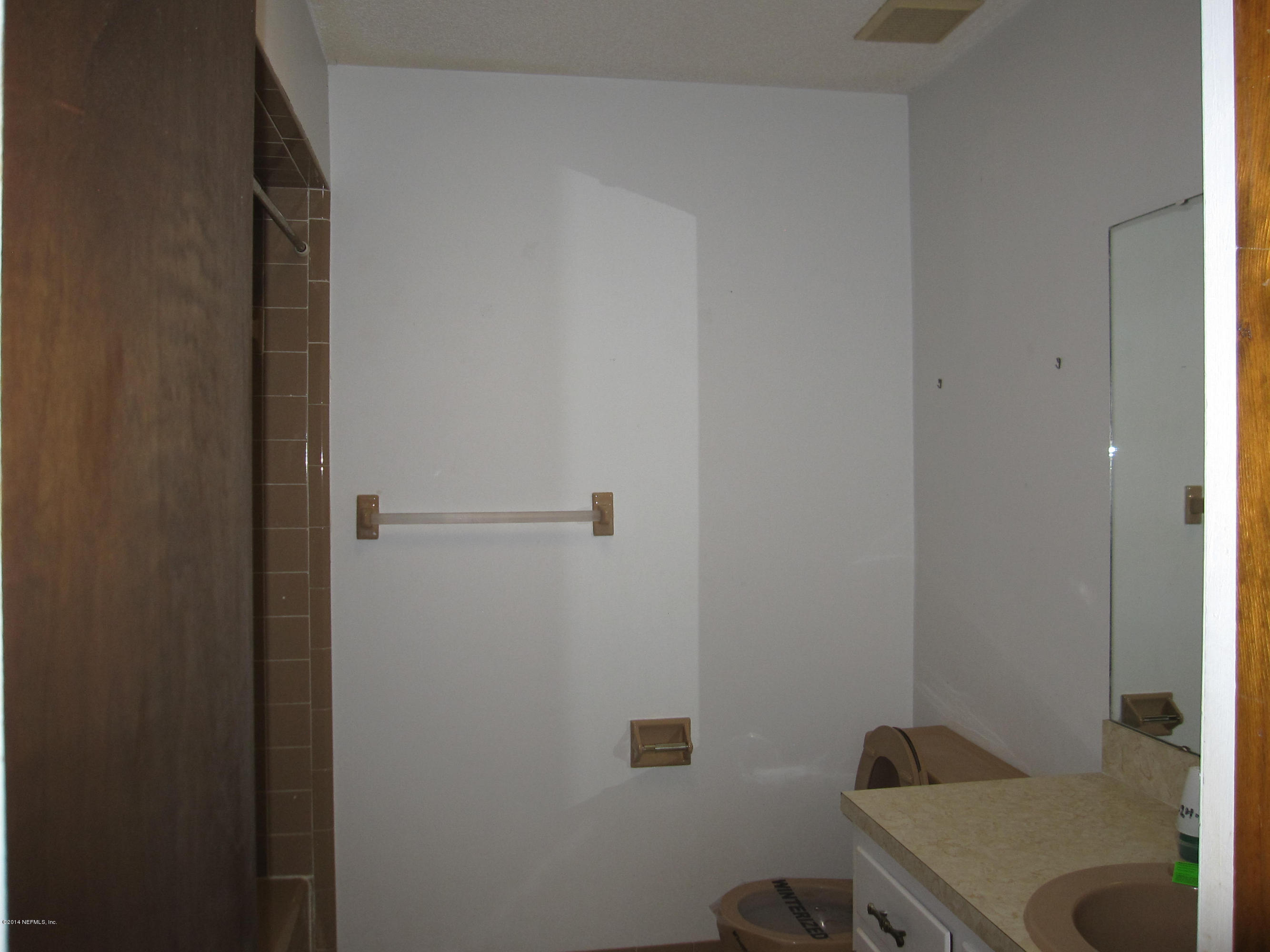 340 Foxridge Road Orange Park, FL 32065 - Photo 11 of 15 Bath 2