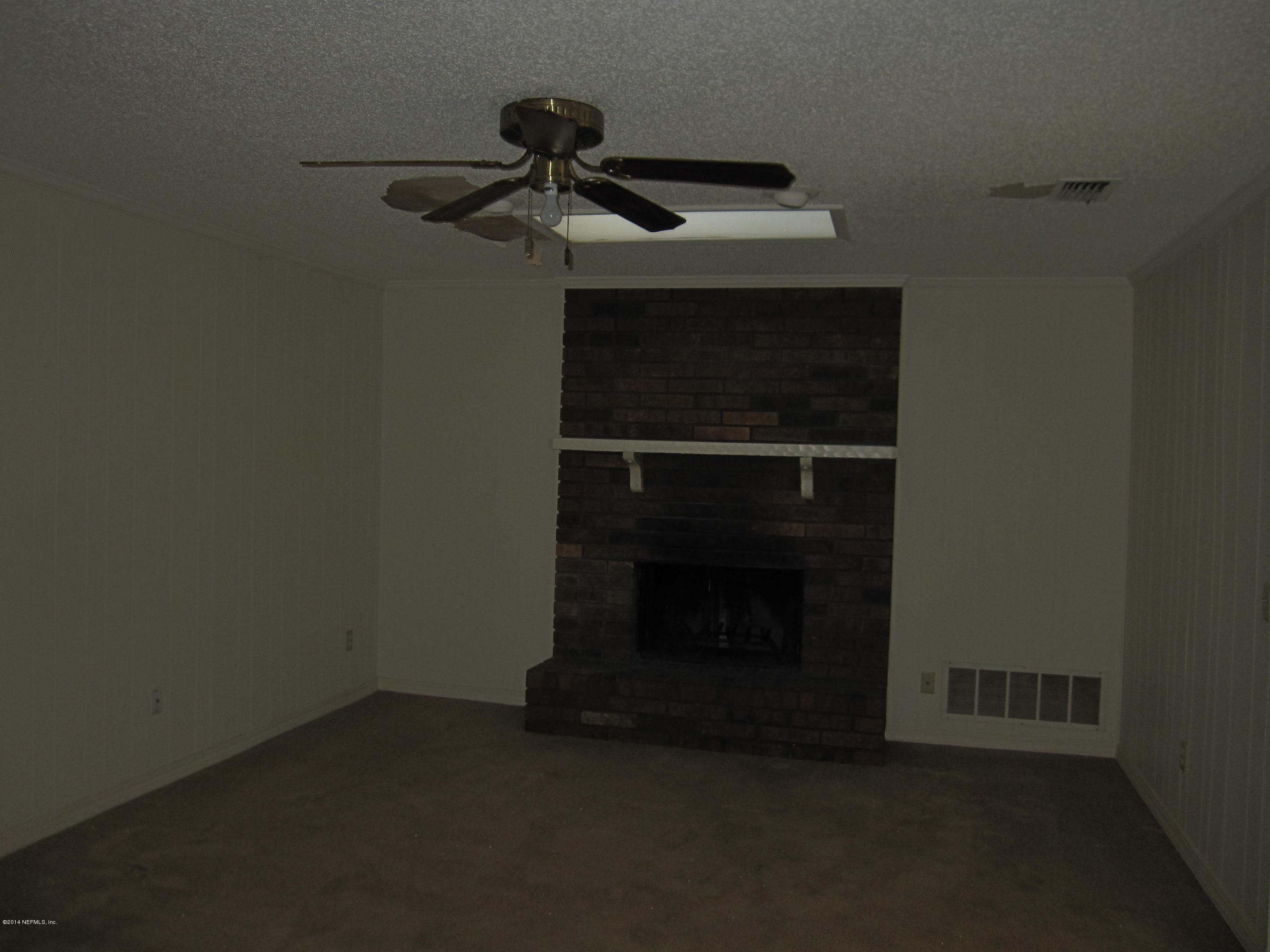 340 Foxridge Road Orange Park, FL 32065 - Photo 6 of 15 Family room