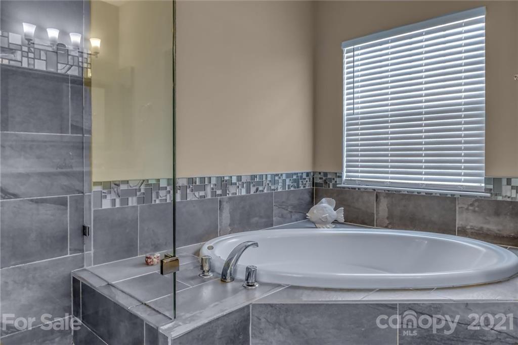 2388 Smith Cove Road Denver, NC 28037 - Photo 19 of 39 Gallery Image 19
