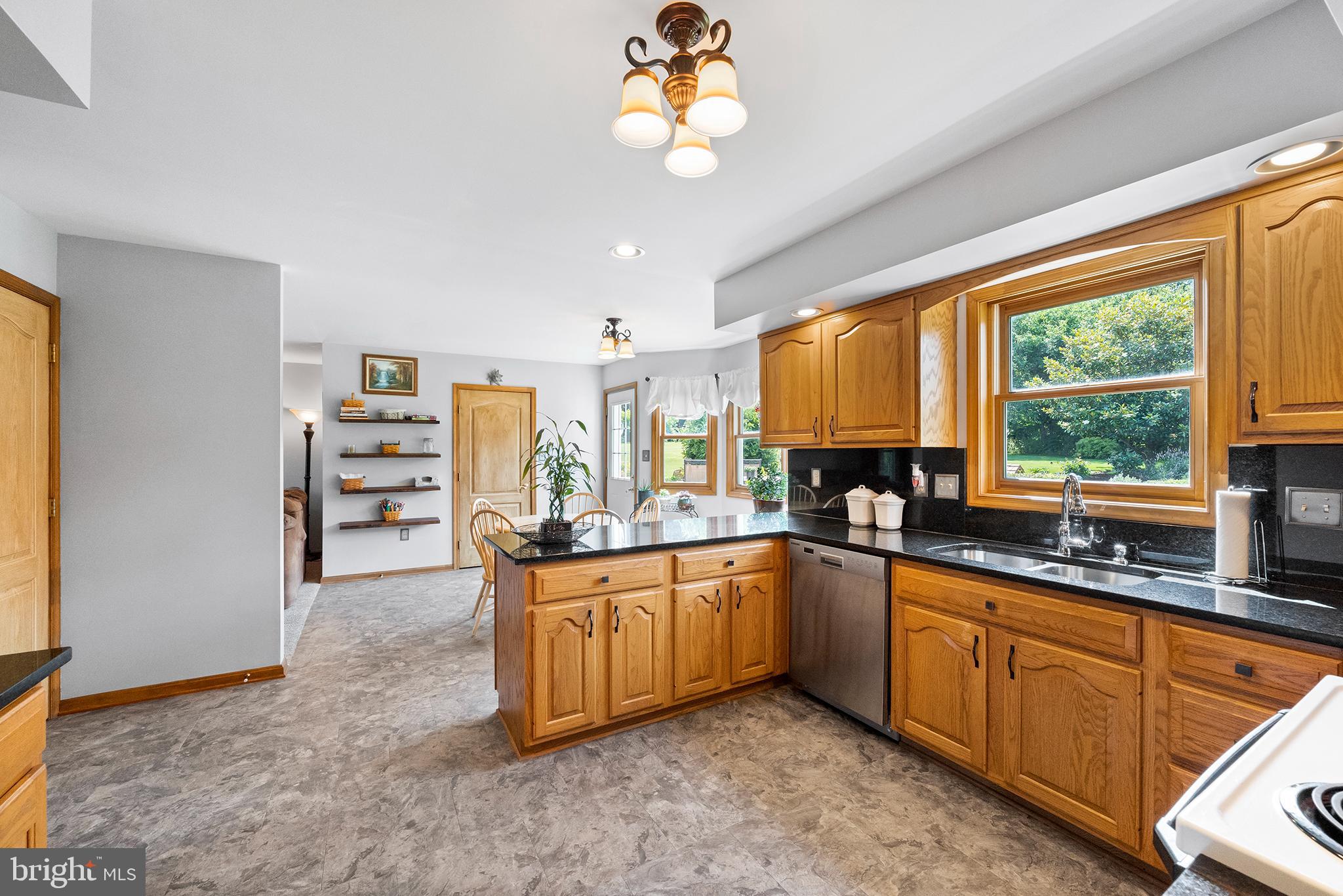 512 West Old York Road Carlisle, PA 17015 - Photo 12 of 41 Gallery Image 12