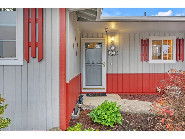 a view of a house with a outdoor space