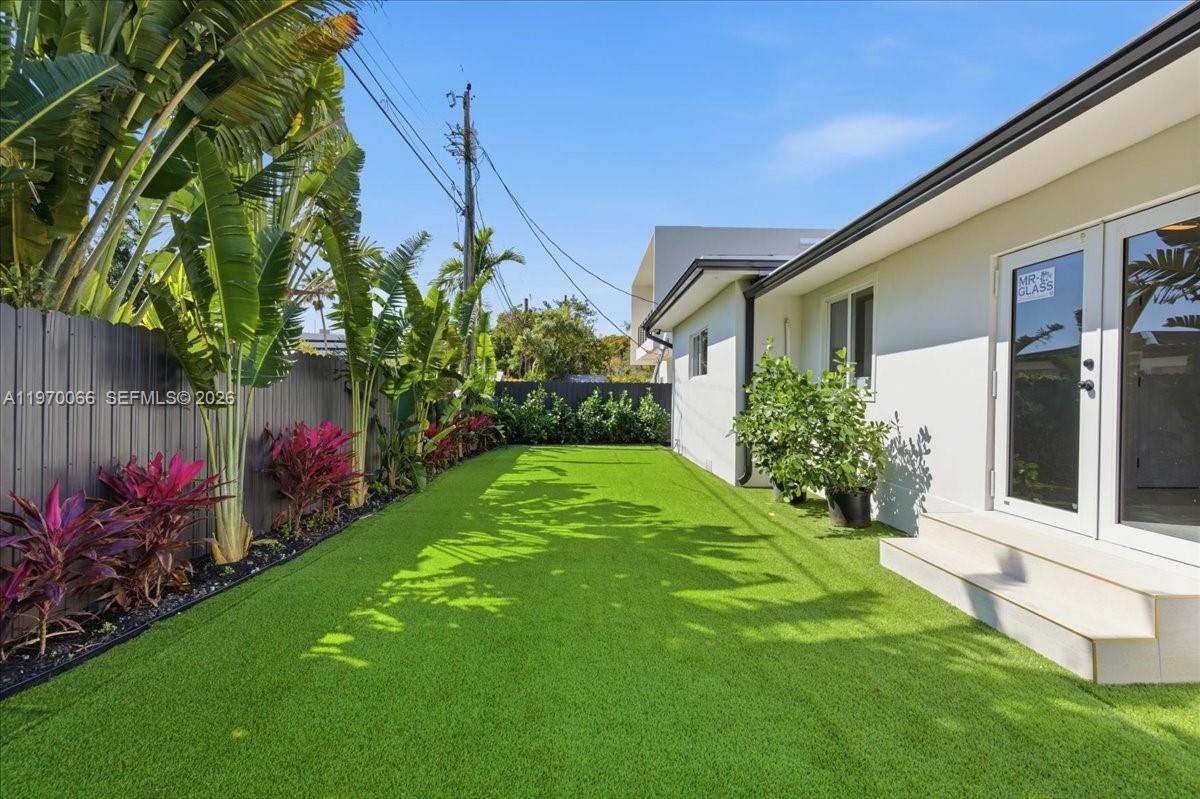 1971 Southwest 33rd Avenue Miami, FL 33145 - Photo 41 of 50