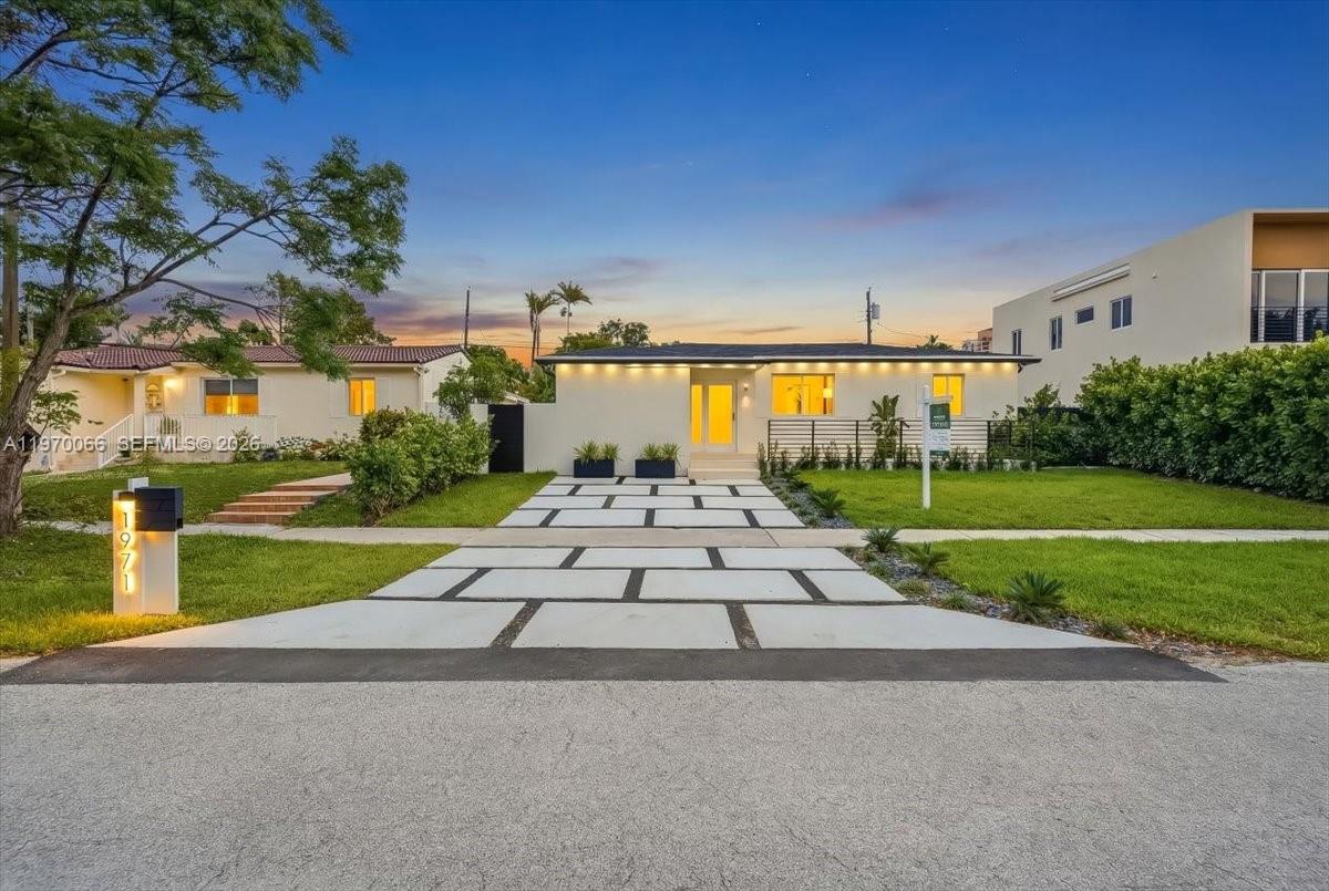 1971 Southwest 33rd Avenue Miami, FL 33145 - Photo 45 of 50