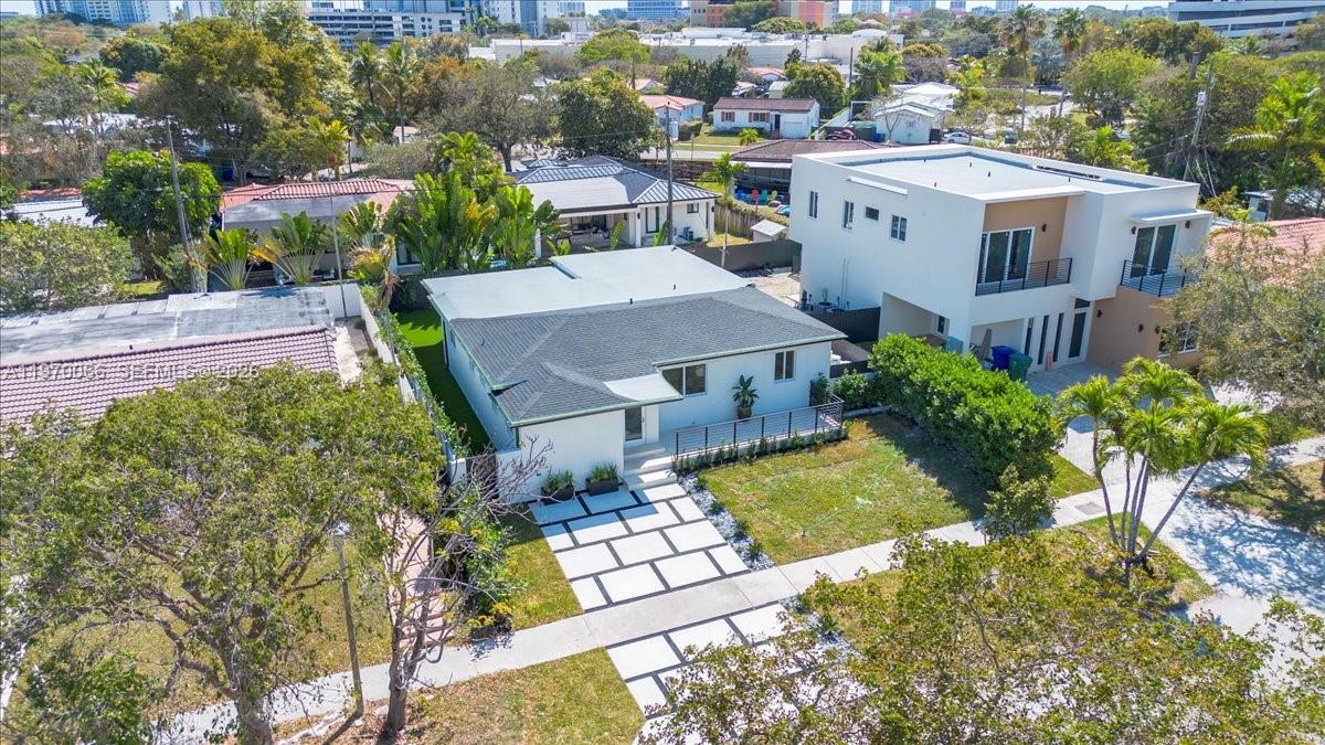 1971 Southwest 33rd Avenue Miami, FL 33145 - Photo 47 of 50