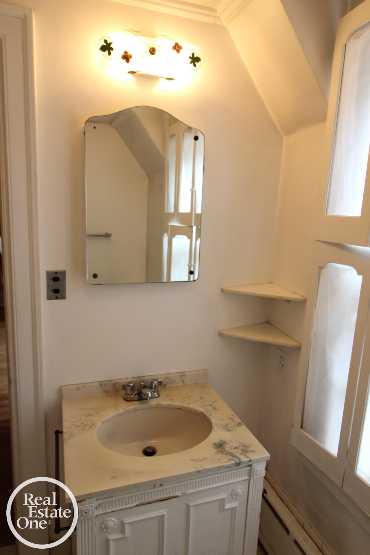 93 Moran Road Grosse Pointe Farms, MI 48236 - Photo 29 of 71