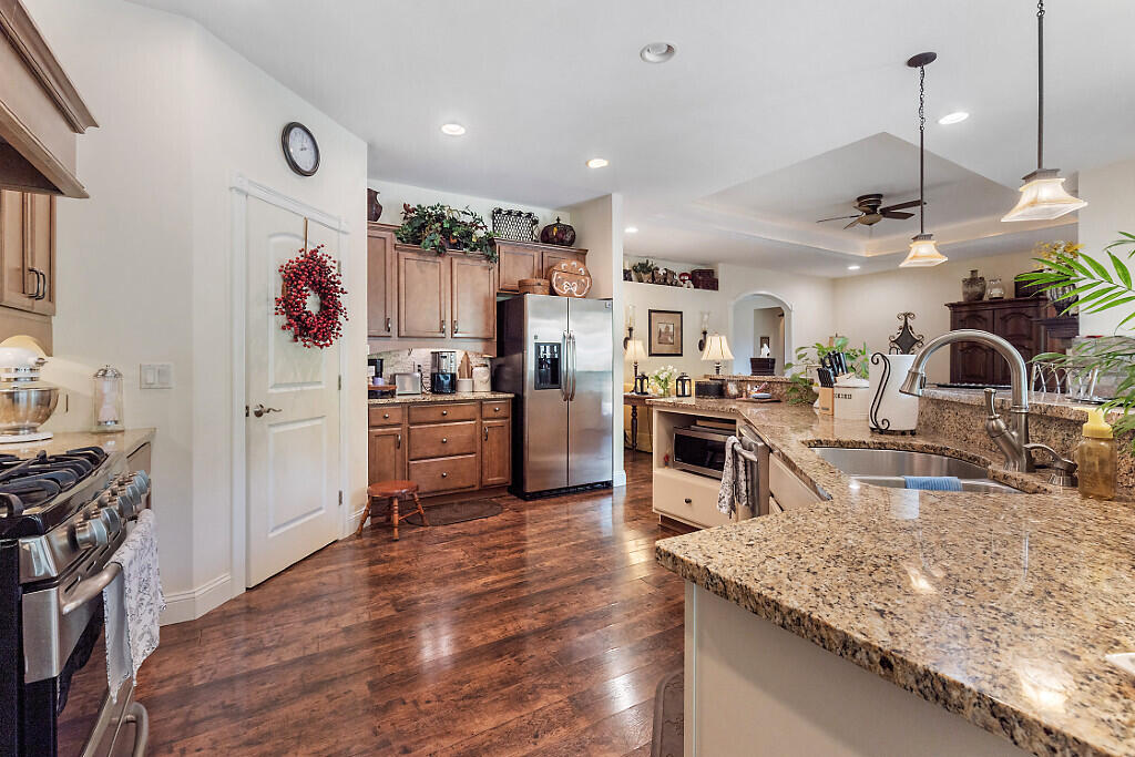 23 Fieldstone Drive Augusta, ME 04330 - Photo 12 of 72 27_BP5A0597_DxO_mls