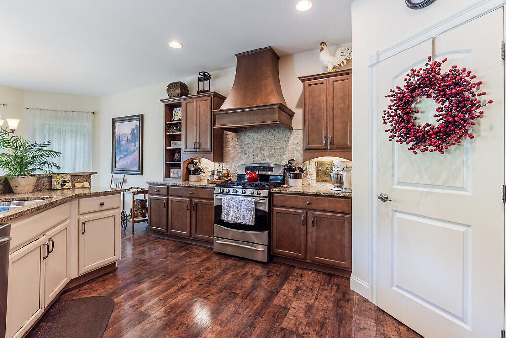 23 Fieldstone Drive Augusta, ME 04330 - Photo 8 of 72 30_BP5A0606_DxO_mls