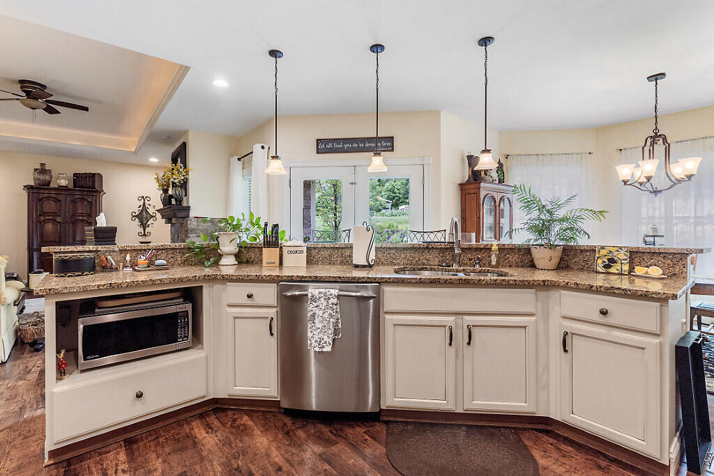 23 Fieldstone Drive Augusta, ME 04330 - Photo 10 of 72 29_BP5A0603_DxO_mls