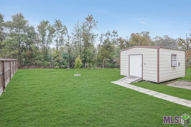 $225,000 | 12231 Greenbriar Drive, Walker, LA 70785