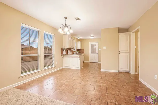 $225,000 | 12231 Greenbriar Drive, Walker, LA 70785