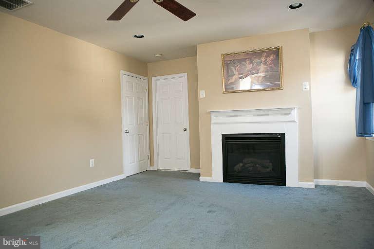 646 Powhatan Beach Road Pasadena, MD 21122 - Photo 7 of 10 Bedroom (Master)