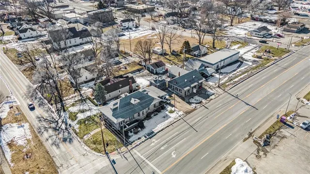 $700,000 | 2 South Sibley Street, Buckner, MO 64016