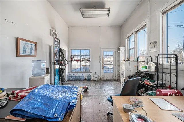 $700,000 | 2 South Sibley Street, Buckner, MO 64016