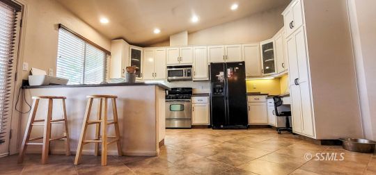 945 West Benson Avenue Ridgecrest, CA 93555 - Photo 8 of 32 Gallery Image 8