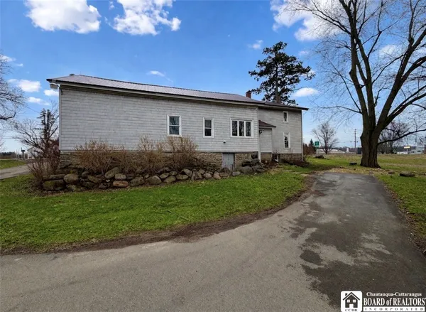 $149,900 | 9667 Highway 60, Pomfret, NY 14063