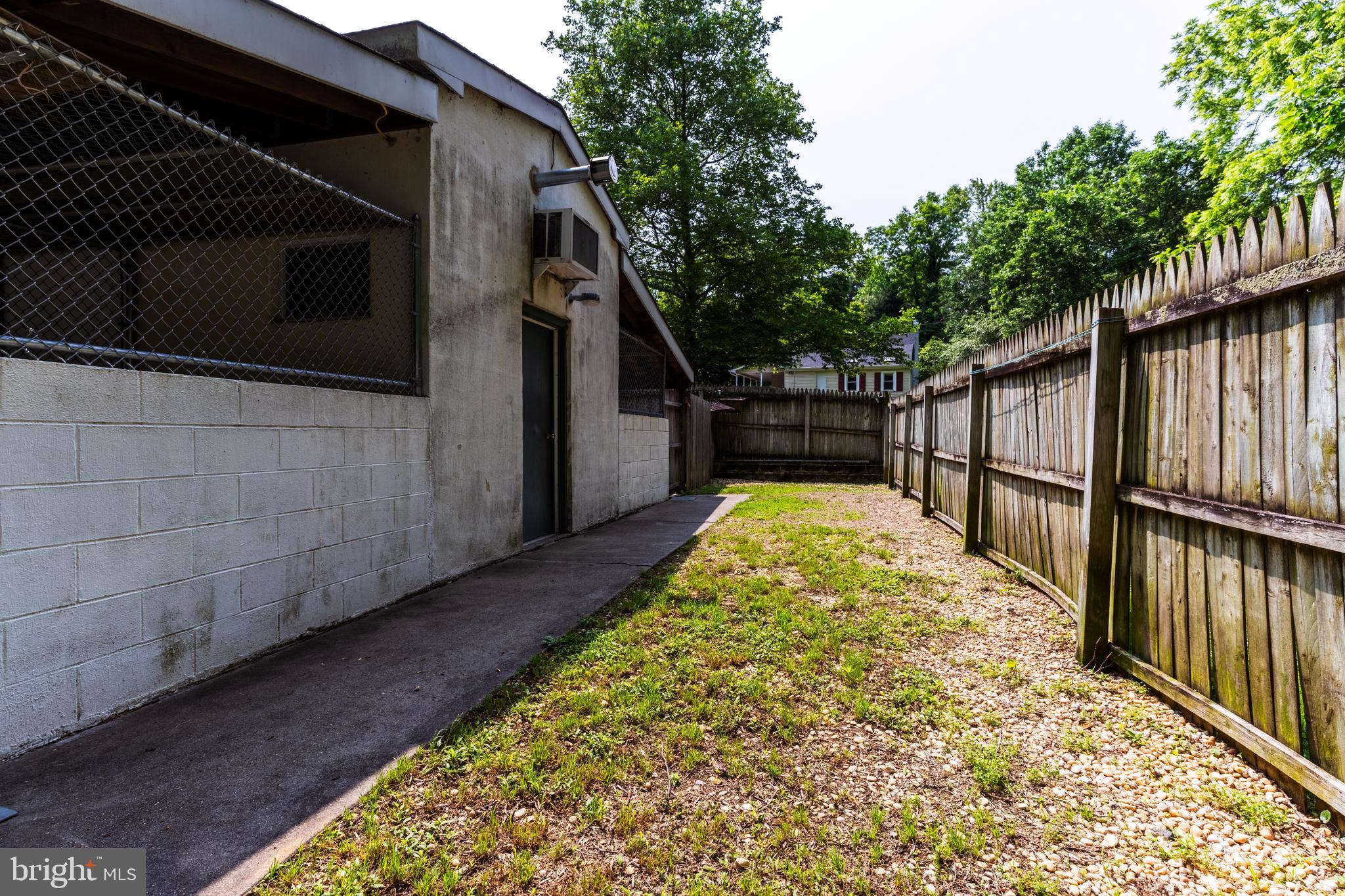 713 Monmouth Road Chesterfield, NJ 08515 - Photo 10 of 25 a view of balcony