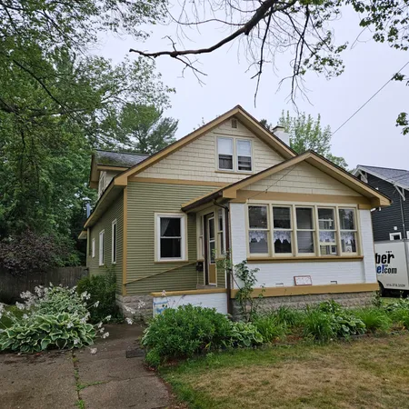 $325,000 | 516 East Exchange Street, Spring Lake, MI 49456