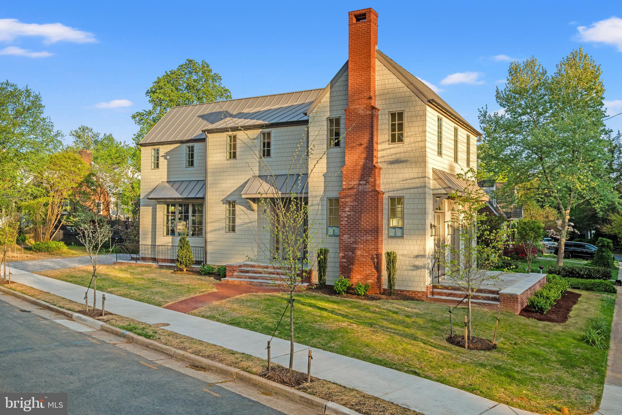 1004 Virginia Avenue Alexandria, VA 22302 - Photo 2 of 63 front view of a house with a yard