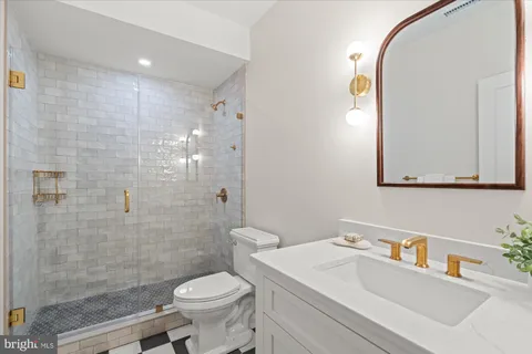 $1,995,000 | 1004 Virginia Avenue, Alexandria, VA 22302