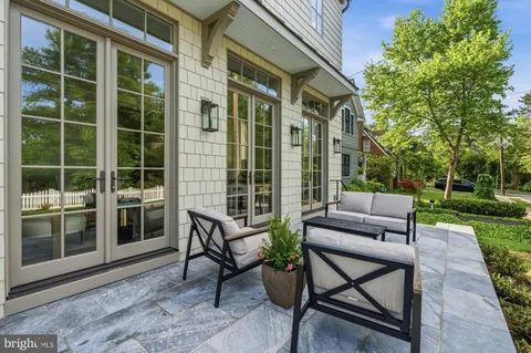 $1,995,000 | 1004 Virginia Avenue, Alexandria, VA 22302