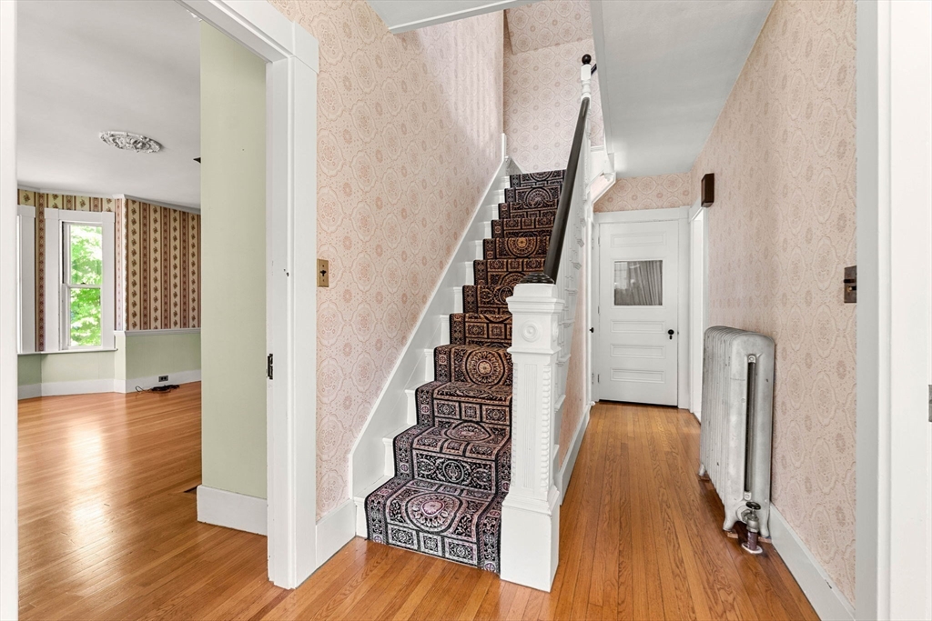 42 Walnut Road Hamilton, MA 01982 - Photo 11 of 36 Gallery Image 11