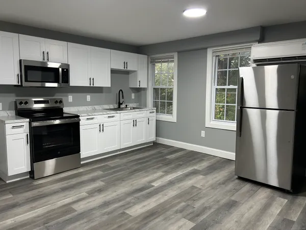 $1,575 | 92-98 Boswell Avenue, Unit 8, Norwich, CT 06360