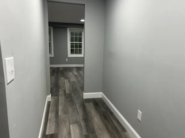 $1,575 | 92-98 Boswell Avenue, Unit 8, Norwich, CT 06360