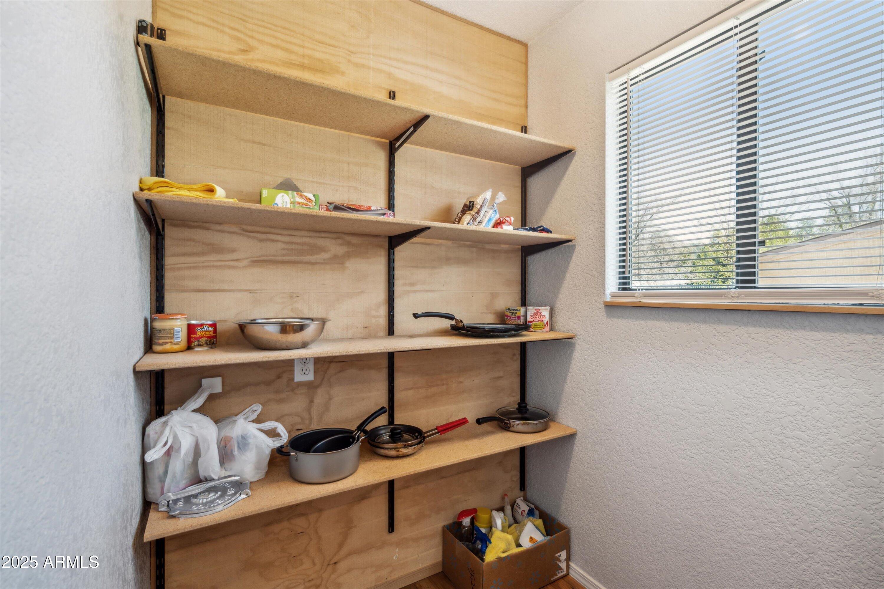9055 Juniper Road Strawberry, AZ 85544 - Photo 13 of 42 15-Pantry