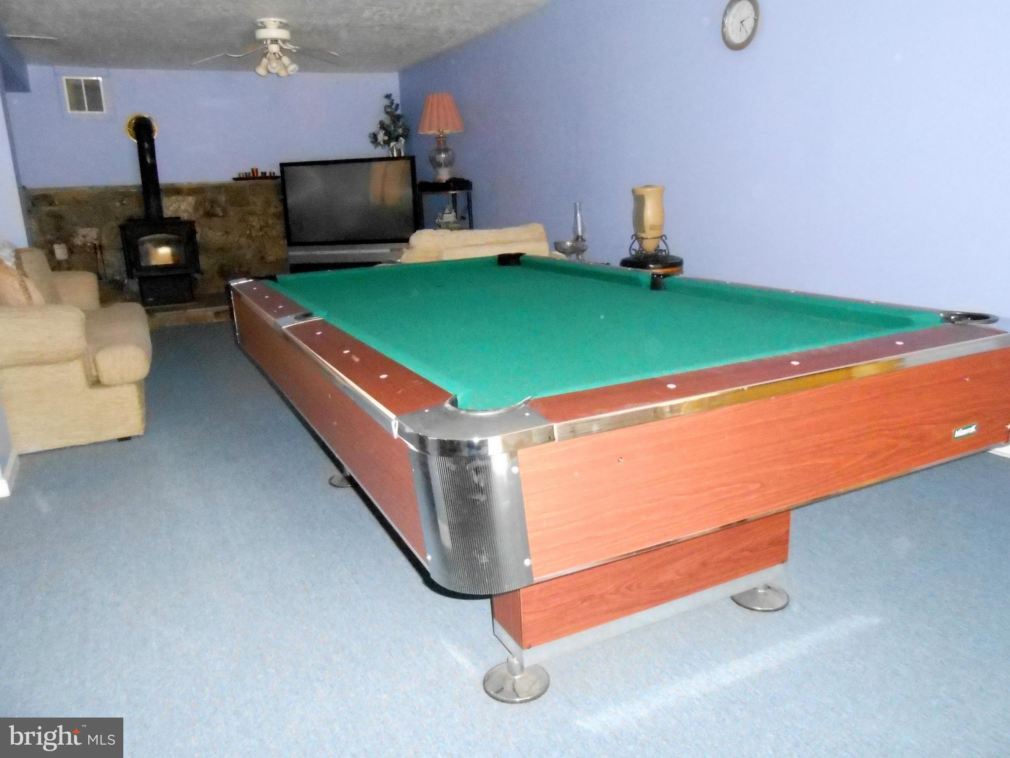 244 Oak Heights Road Front Royal, VA 22630 - Photo 18 of 30 Huge Rec Room -Pool Table Conveys