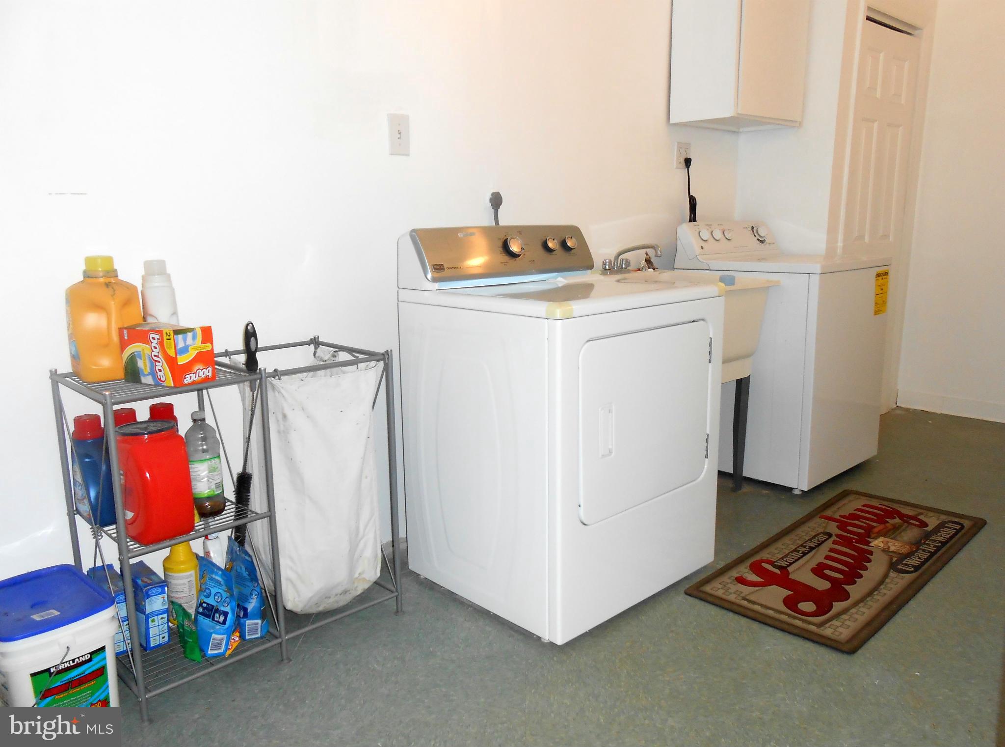 244 Oak Heights Road Front Royal, VA 22630 - Photo 22 of 30 Laundry