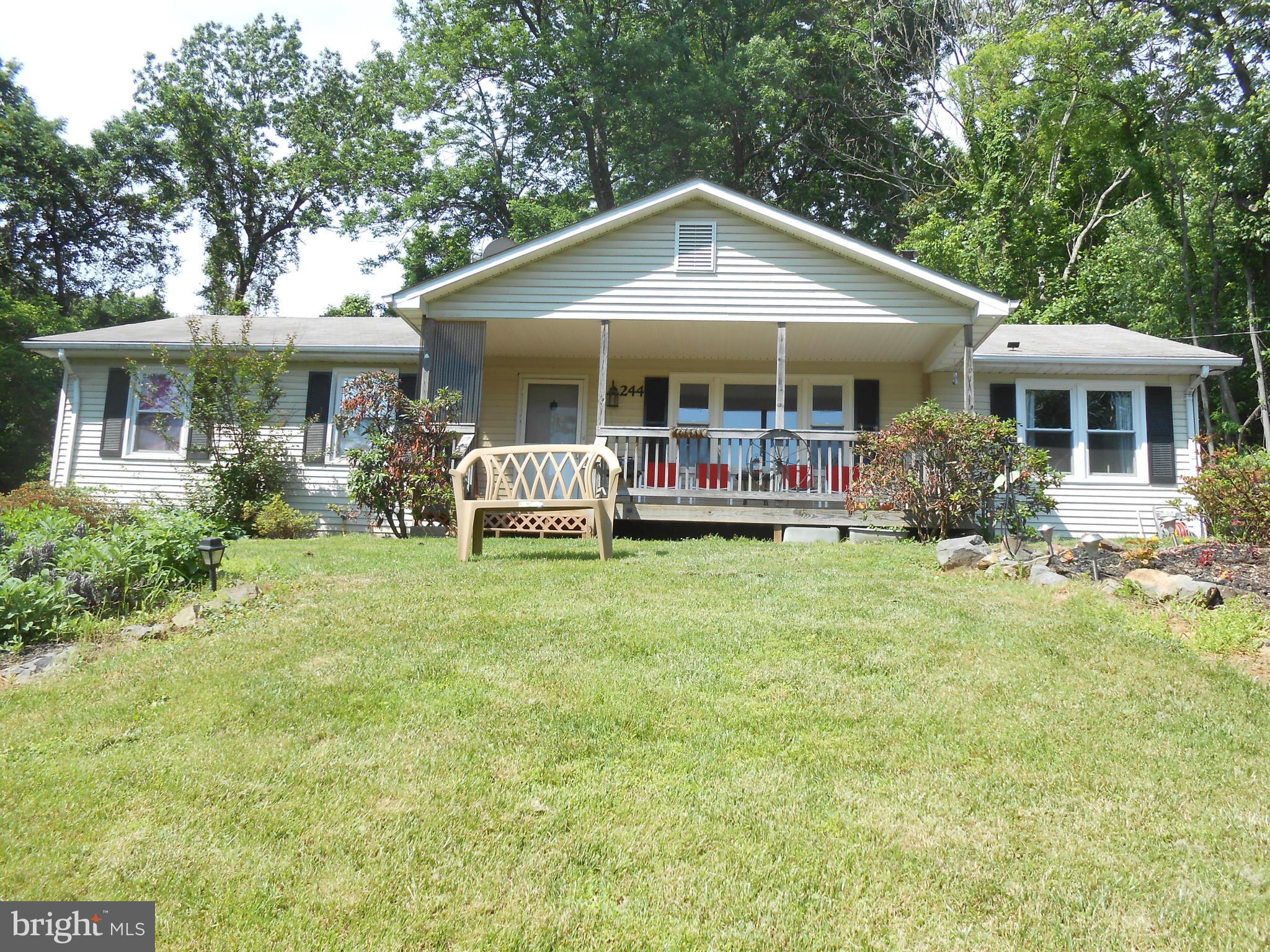 244 Oak Heights Road Front Royal, VA 22630 - Photo 27 of 30 Exterior (Front)