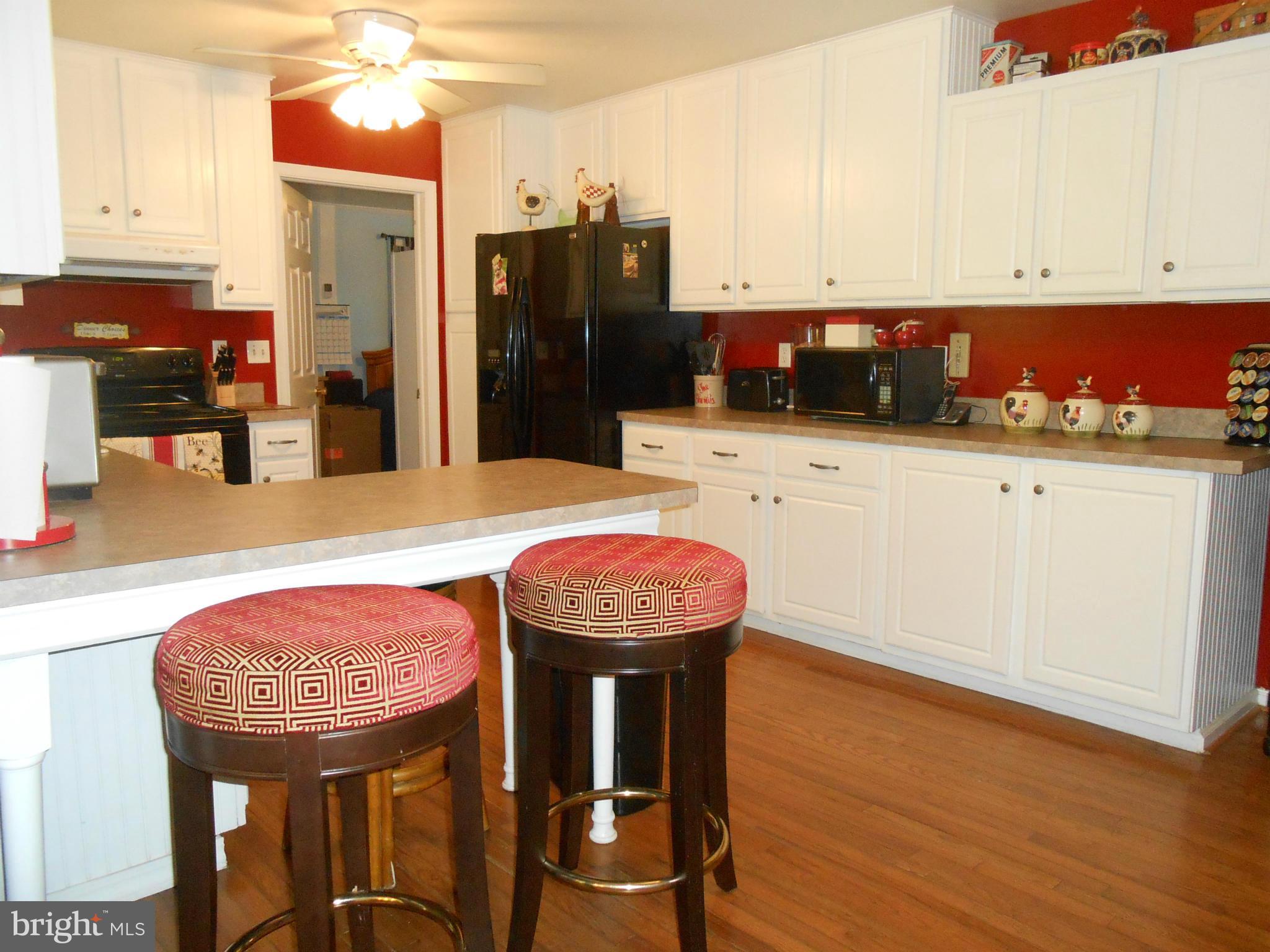 244 Oak Heights Road Front Royal, VA 22630 - Photo 4 of 30 Kitchen