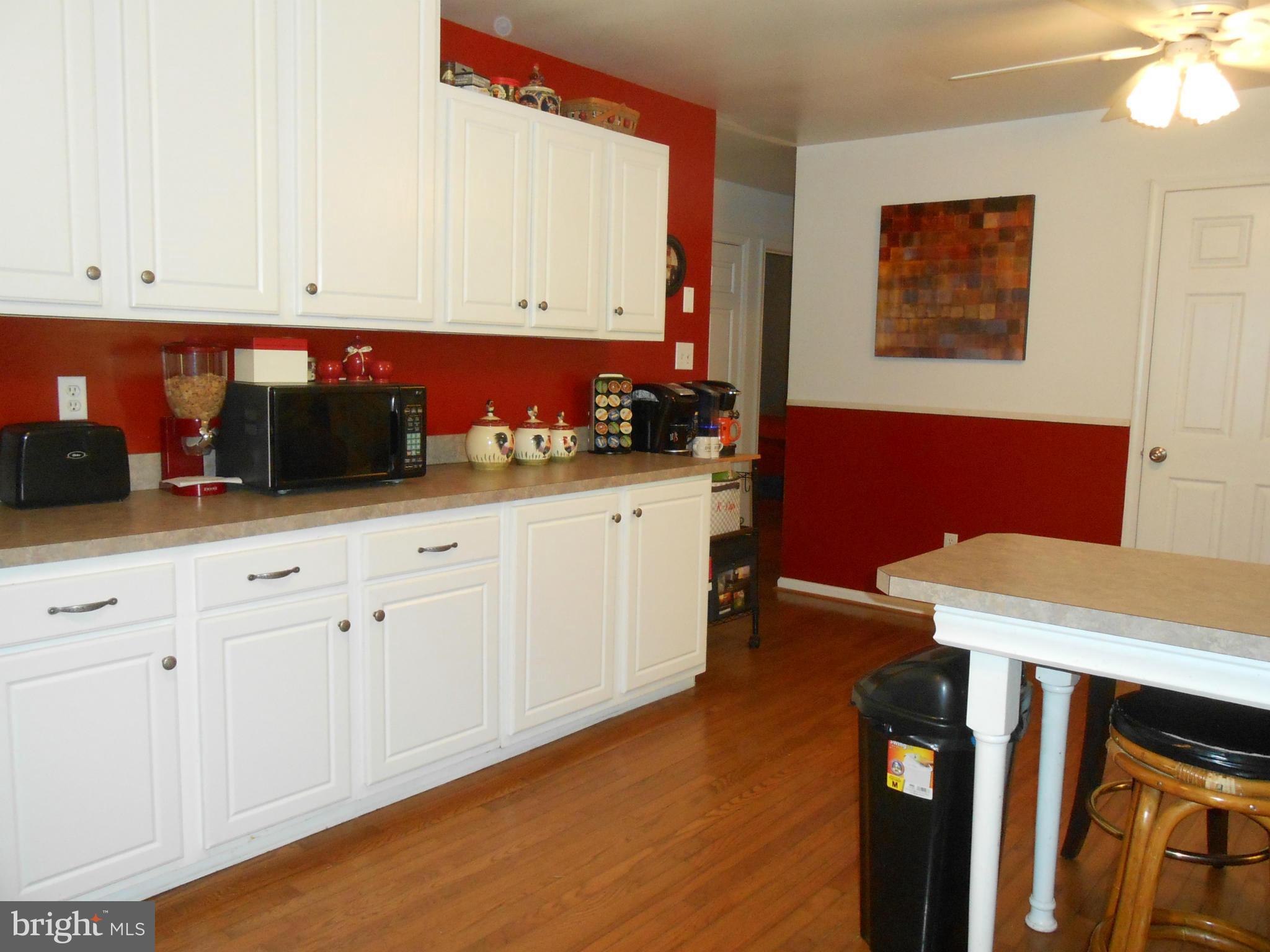 244 Oak Heights Road Front Royal, VA 22630 - Photo 5 of 30 Kitchen