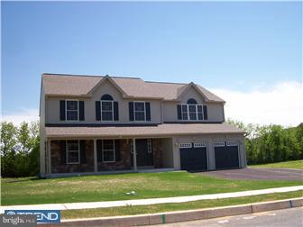 525 West Reeser Street Leesport, PA 19533 - Photo 1 of 6 Gallery Image 1